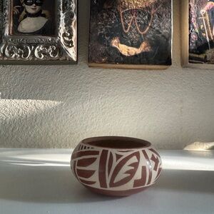 Authentic Jemez‎ Pueblo Pottery Bowl – Signed Native American Art